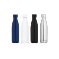 Garrafa em aço inox 90% reciclado de parede dupla térmica, isolada a vácuo. Garrafa com acabamento mate e tampa de rosca à prova de vazamentos. Capacidade até 810 ml. Fornecido em caixa presente de papel kraft reciclado. Certificação EU Food Grade. ø