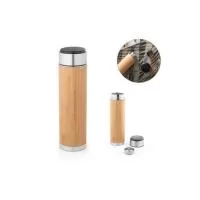 Garrafa em aço inox e bambu de parede dupla térmica, isolada a vácuo. Capacidade até 430 ml. A tampa contém um termômetro digital que permite saber, a qualquer momento, a temperatura da bebida pilha inclusa . Incluso infusor para chá. Certificação EU