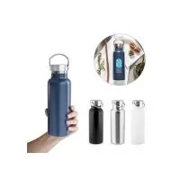 Garrafa em aço inox 36% reciclado com parede dupla, isolada a vácuo. Tampa com alça de transporte em aço inox. Capacidade até 810 ml. Fornecido em caixa de oferta em papel kraft reciclado. ø78 x 289 mm