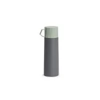 Garrafa térmica 500 ml inox cinza com tampa que pode ser utilizada como caneca, tampa interna em plástico resistente basta um clique para abrir ou fechar . Altura : 22,1 cm Largura : 6,3 cm Circunferência : 22 cm Peso aproximado g : 290
