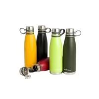 Garrafa térmica com infusor de bebidas, feita em inox 316 com capacidade de 1,1 Litros e alça de silicone acoplada na tampa. Altura : 30,7 cm Largura : 9 cm Circunferência : 28,2 cm Peso aproximado g : 520
