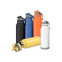 Garrafa térmica em aço inox com parede dupla isolada a vácuo, com capacidade de até 1,2l. Acabamento na parte externa em tinta pó. Alça de transporte flexivel. Tampa rosqueável com anel de silicone para vedação. Bico rosqueável. Conserva líquidos : ?