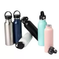 Garrafa Térmica feita em Inox 304 com parede dupla e capacidade de 550ml. Com tampa rosqueável e alça para transporte para levá-la onde quiser.