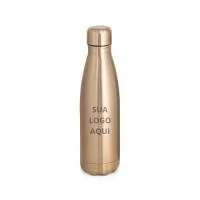 A Garrafa Térmica em Aço Inox é prática e elegante, ideal para manter suas bebidas na temperatura desejada por mais tempo. Produzida em aço inox de parede dupla isolada a vácuo, possui acabamento metalizado e tampa também em inox, garantindo resistência e sofisticação. Com capacidade de até 510 mL, é fornecida em caixa presente de papel kraft reciclado, tornando-se uma excelente opção de brinde corporativo sustentável. Conta com Certificação EU Food Grade, assegurando qualidade e segurança alimentar.  Dimensões:  Garrafa: ø70 x 255 mm  Caixa: 72 x 72 x 275 mm  Personalização: Gravação a laser circular (217 x 96 mm).
