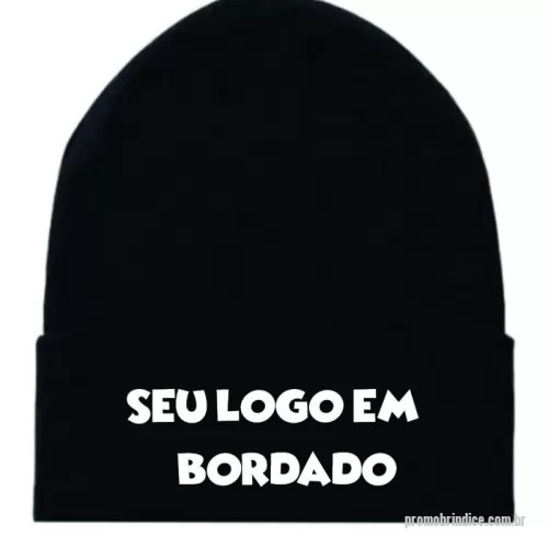 Gorro personalizado - Gorro Personalizado GORRO PESONALIZADO com sua logomarca. 20 anos ajudando a cotar Brindes Promocionais com várias empresas num único clique. TOUCA GORRO EM LÃ UNISSEX  Uma ótima pedida para os dias mais frios. Confeccionados em tricot. Malha de composição 100% Acrílica. Modelo clássico, que garante um visual mais estiloso, além de proporcionar conforto e looks mais aquecidos para o dia a dia. **Usado para compor uniformes de trabalho. **Muito pedido como opção de brindes para empresas e eventos.  *Personalização somente na dobra, na parte da frente do gorro. -Medida do bordado: Largura: até 9 cm / Altura: Até 4cm *No Máximo 2 cores no desenho. *Não é possível fazer degradê. *Não fazemos Logos com fundo preenchido. (ESCUDO) *Detalhes muito pequenos podem não destacar no bordado.  Medidas do gorro: Largura: 17-20cm Altura: 25cm (Sem dobrar)  **IMPORTANTE** -As medidas podem ter variações para mais ou para menos, devido a elasticidade que a malha tem.  - A cor pode sofrer alteração devido a iluminação da tela e em algumas vezes pode ter diferença de lote de fabricação, mas no kit procuramos sempre selecionar as mesmas tonalidaTOUCA GORRO EM LÃ UNISSEX  Uma ótima pedida para os dias mais frios. Confeccionados em tricot. Malha de composição 100% Acrílica. Modelo clássico, que garante um visual mais estiloso, além de proporcionar conforto e looks mais aquecidos para o dia a dia. **Usado para compor uniformes de trabalho. **Muito pedido como opção de brindes para empresas e eventos.  *Personalização somente na dobra, na parte da frente do gorro. -Medida do bordado: Largura: até 9 cm / Altura: Até 4cm *No Máximo 2 cores no desenho. *Não é possível fazer degradê. *Não fazemos Logos com fundo preenchido. (ESCUDO) *Detalhes muito pequenos podem não destacar no bordado.  Medidas do gorro: Largura: 17-20cm Altura: 25cm (Sem dobrar)  **IMPORTANTE** -As medidas podem ter variações para mais ou para menos, devido a elasticidade que a malha tem.  - A cor pode sofrer alteração devido a iluminação da tela e em algumas vezes pode ter diferença de lote de fabricação, mas no kit procuramos sempre selecionar as mesmas tonalidaGorro Personalizado, 176643, Kr7 Brindes e Confeccoes . Clique e Cote no Portal PromoBríndice!