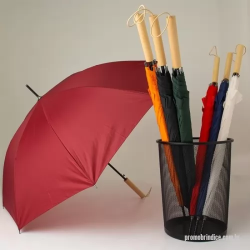 Guarda chuva personalizada - Guarda-chuva com abertura automática, estrutura em aço e 8 varetas em fibra de vidro. Possui pegador de madeira com alça de nylon e botão de acionamento.