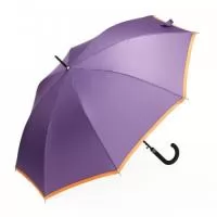 Guarda-chuva de poliéster de impacto impermeável com abertura automática, estrutura em aço e 8 varetas em fibra de vidro. Possui pegador plástico com botão de acionamento.