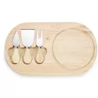  Kit queijo 4 peças, contém: tábua de madeira com canaleta, faca com ponta, garfo e espátula. Tábua com imã para encaixe e fixação dos utensílios.  Largura :  32,1 cm  Comprimento :  18,7 cm  Espessura :  1,5 cm