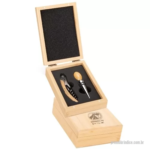 Kit acessórios para vinho personalizado - Kit vinho com acabamento em bambu. Gravação indelével da logo a laser. Despachamos com frete pago para Sul, Sudeste e Centro Oeste