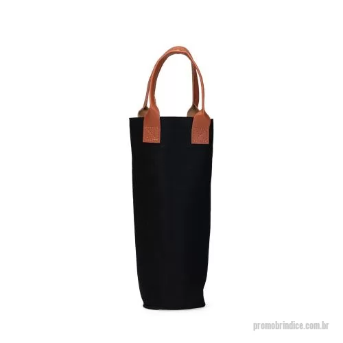 Kit acessórios para vinho personalizado - Sacola porta-vinho confeccionada em feltro e alças de mão em couro sintético.