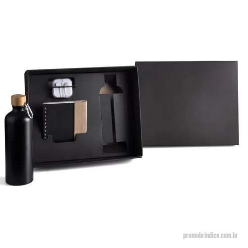 Kit Boas Vindas personalizado - Lindo kit que contém squeeze metal 500 ml, caderno espiral com capa dura 18x15 acompanha caneta, fone de ouvido numa linda caixa de presente. Todos os itens são personalizados em serigrafia.  Medidas 35x24x09 cm