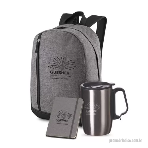 Kit Boas Vindas personalizado - Kit Welcome Board, contém 1 caderno A5 com capa dura em RPET no tamanho de 14x21cm, 1 caneca em aço inox parede dupla 350ml e 1 mochila em poliéster tamanho: 40x28x14cm