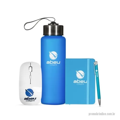 Kit Boas Vindas personalizado - Kit boas vindas personalizado. Contém caderneta tipo moleskine emborrachado 8,8x14,1cm, squeeze PVC 680ml tampa rosqueável com detalhes em aço inox, caneta metálica 14x1,3cm, mouse wireless 2.4G. em ABS 5,7x11,3x2cm e caixa (sedex) 24x27x10cm , em cartão duplex com impressão chapada em preto, acoplado em micro ondulado. Berço 24x27x4cm.