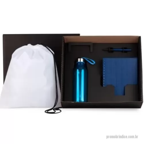 Kit Boas Vindas personalizado - Kit boas vindas. Conta com mochila em nylon 420 branca; garrafa azul em pet; caderno para anotações wire-o azul com capa dura e caneta esferográfica em ABS azul.