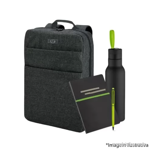 Kit Boas Vindas personalizado - O kit inclui uma mochila para notebook em nylon resistente, com alças acolchoadas e bolsos frontais. Acompanha garrafa térmica em inox (500ml), caneta touch azul, e caderno estilo moleskine com capa de couro sintético e 96 folhas. Itens personalizados com silk-screen e sacola TNT inclusa. Ideal para colaboradores.