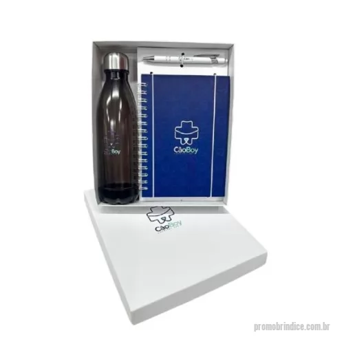 Kit Boas Vindas personalizado - Este kit contém:      1 garrafa metálica térmica      1 agenda personalizada com 96 páginas      1 caneta metálica      1 caixa elegante personalizada  ________________________________________________________________  * Consulte quantidade mínima *Confira opções de personalização *Imagem meramente ilustrativa *Na falta de algum item, pode ser substituído, sob consulta, por outro de igual valor e qualidade.   Entre em contato, informe o seu CNPJ Atendimento somente para Empresas 
