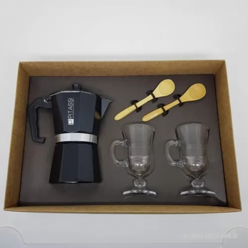 Kit café personalizado - Kit cafeteira italiana em caixa de papelão, cafeteira italiana 6 doses preto, 2 Xícara Irish Coffee Nevada 130ml, com 2 colheres.