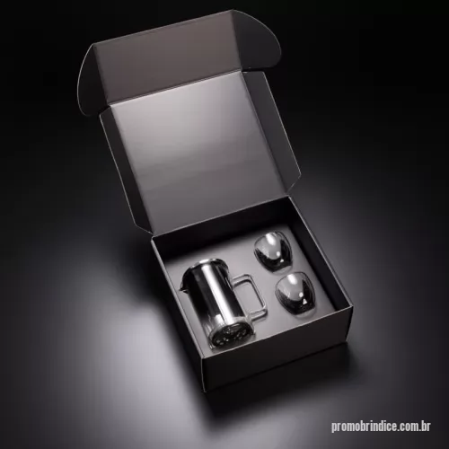 Kit café personalizado - Kit Café Gourmet em caixa de presente contendo: Conjunto de xícaras para café em vidro isotérmico parede dupla (80ml). Prensa francesa em vidro borosilicato e aço inox (740ml). Acompanha pacote de café gourmet (250g).