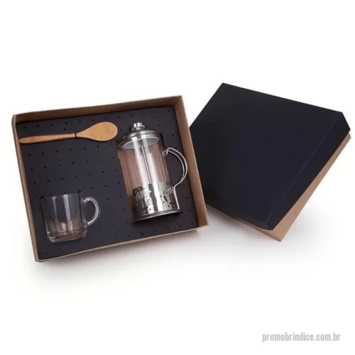Kit café personalizado - Kit em caixa de papel, cafeteira Francesa de 350ml, caneca de vidro de 250ml, colher de bambu com gravação na caneca, cafeteira e na tampa da caixa.