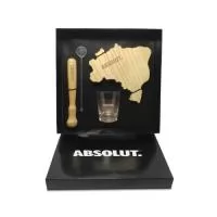 Kit caipirinha com caixa duplex, tábua de madeira em formato do brasil, copo de vidro, socador de madeira e mexedor de acrílico