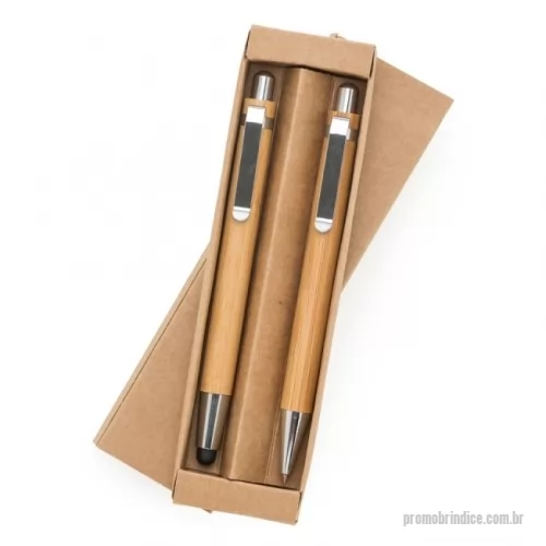 Kit caneta personalizado - Descrição: Kit ecológico caneta e lapiseira em bambu com estojo de papelão. Caneta bambu com clip metálico e possui borracha touch na parte inferior, quando aciona a esferográfica (clique) ela sai através do touch. Lapiseira bambu com clipe metálico, aciona por clique.
