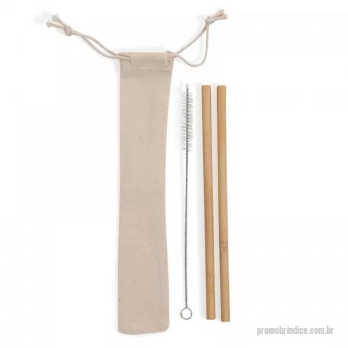 Kit Canudos de Bambu personalizado - Kit contendo 2 canudos de bambu e uma escova limpadora. Embalagem em algodão reciclado.