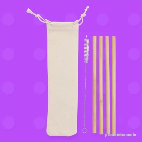 Kit Canudos de Bambu personalizado - Kit contendo 4 canudos de bambu e uma escova limpadora. Embalagem em algodão reciclado.
