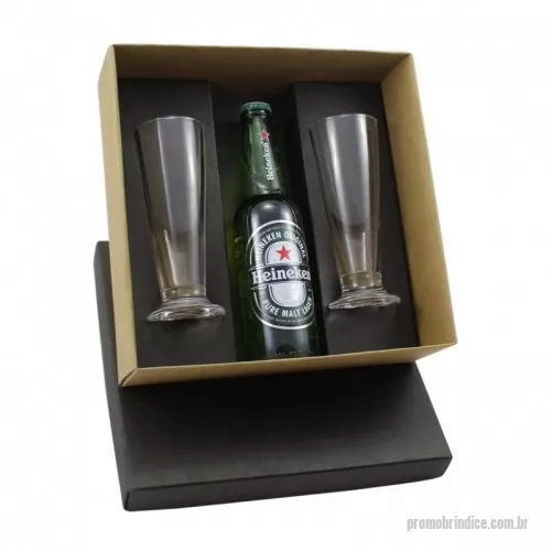 Kit cerveja personalizado - Kit cerveja Personalizado D790 com sua logomarca. 20 anos ajudando a cotar Brindes Promocionais com várias empresas num único clique. Kit Cerveja personalizado em caixa de papel, Cerveja Heineken 330ml e 2 Taças Tulipa.Kit Cerveja personalizado em caixa de papel, Cerveja Heineken 330ml e 2 Taças Tulipa.Kit cerveja Personalizado, 149064, Design Promo Kits Corporativos. Clique e Cote no Portal PromoBríndice!