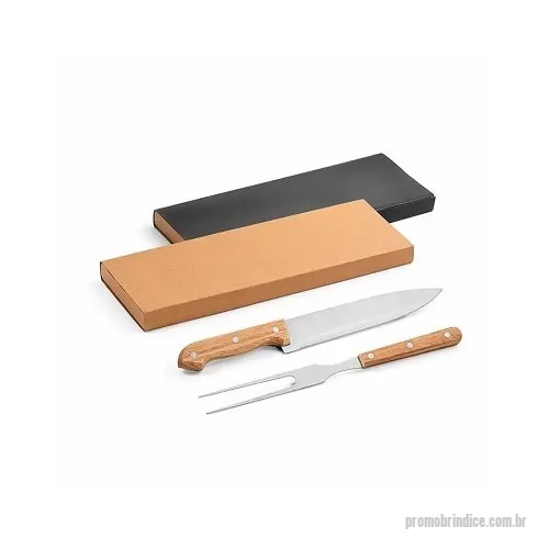 Kit churrasco personalizado - Kit churrasco Personalizado produzido em Aço inox e bambu com 2 peças em caixa kraft. Tamanho da Caixa: 340 x 115 x 25 mm.