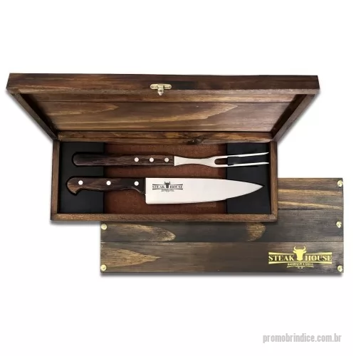 Kit churrasco personalizado - Neste Dia dos Pais, que tal um presente para toda a vida? Estojo de madeira envelhecida com faca 8