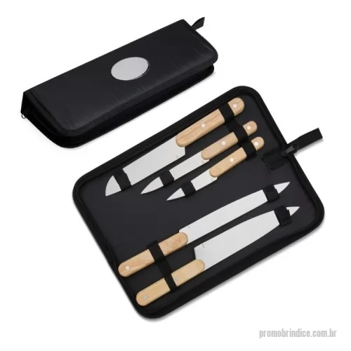 Kit churrasco personalizado - Facas para os mais diversos tipos de cortes. Composto por 5 peças em lâminas em inox com cabos em madeira, proporcionando mais precisão durante os cortes, sendo de 3”, 5”, 7”, 8”, e 9” polegadas, todas acomodadas em um prático estojo de nylon para levá-lo para onde desejar com facilidade. Além disso, acompanha uma plaquinha de metal para uma personalização exclusiva. Com o nosso kit de churrasco, as receitas ficarão ainda mais saborosas e fáceis de fazer.