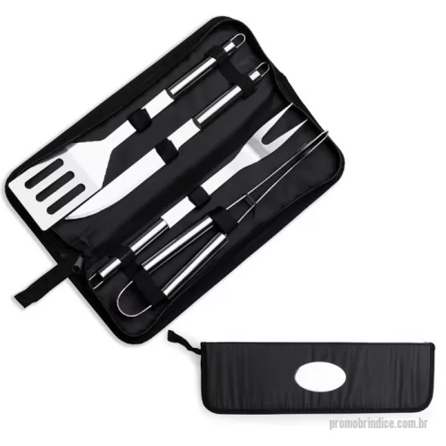 Kit churrasco personalizado - Kit churrasco 4 peças em estojo de nylon com alça. Possui: pegador, garfo, espátula e faca em inox, acompanha proteções plásticas e parte interna com velcro para guardar as peças.