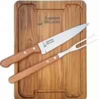 Tábuas e kits churrasco personalizados. Esse é o nosso negócio, está no nosso DNA. São mais de 50 modelos, dos básicos aos mais completos, garantindo que sempre haverá um produto que se encaixe nas suas necessidades. Tábua com canaleta mais faca e garfo Tramontina. Gravação indelével da logo a laser na tábua e na faca Acompanha embalagem para presente com listras em marrom. Um presente tradicional, útil e durável, garantindo a divulgação da sua marca por muitos anos. Despachamos com frete pago para todo o Brasil. Faça uma consulta e surpreenda-se com a Royal Laser.