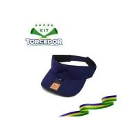 A viseira de poliéster é um acessório versátil e prático, feito de um material sintético durável e resistente. Características- Material: Poliéster, um material sintético conhecido por sua durabilidade e resistência. - Leveza: As viseiras de poliéste