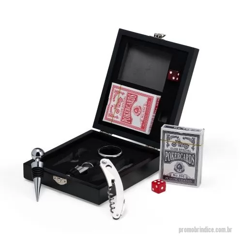Kit costura personalizado - Kit Vinho 4 Peças com Baralho e Dados Personalizado