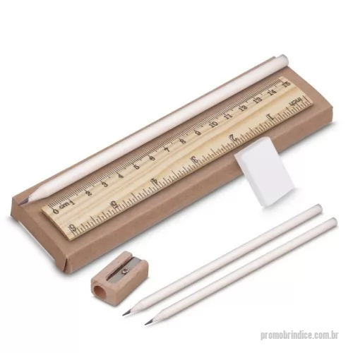 Kit escritório personalizado - Kit Escritório, contendo:  3 Lápis de bambu reciclado; 1 Apontador de bambu reciclado; 1 Régua de bambu reciclado 15cm; 1 Borracha.  Acompanha estojo em papel kraft