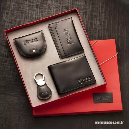 Kit executivo personalizado - Kit contendo chaveiro, porta cartões, porta niquel e carteira.