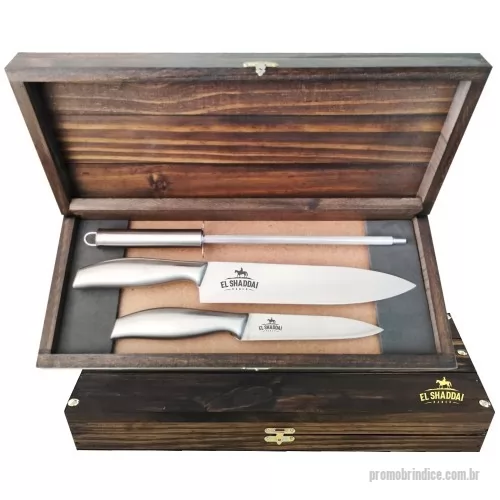 Kit faca personalizado - Estojo de madeira envelhecida com duas facas e chaira cabo de metal. Gravação indelével da logo a laser no estojo e nas facas. Despachamos para todo o Brasil