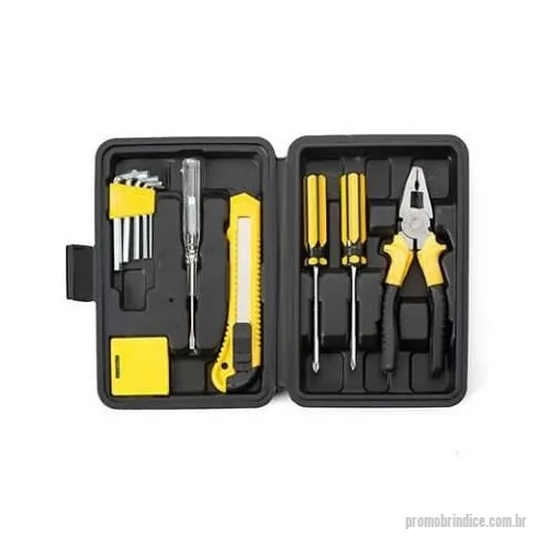 Kit ferramenta personalizado - Kit ferramenta 11 peças em estojo plástico. Maleta plástica com detalhe retangular no centro frontal e verso com o detalhe na lateral inferior, possui texturização no estojo e uma trava superior. Acompanha: conjunto de 5 chaves Allen, trena de 1 metro, chave teste, estilete, chave Philips, chave de fenda e alicate.