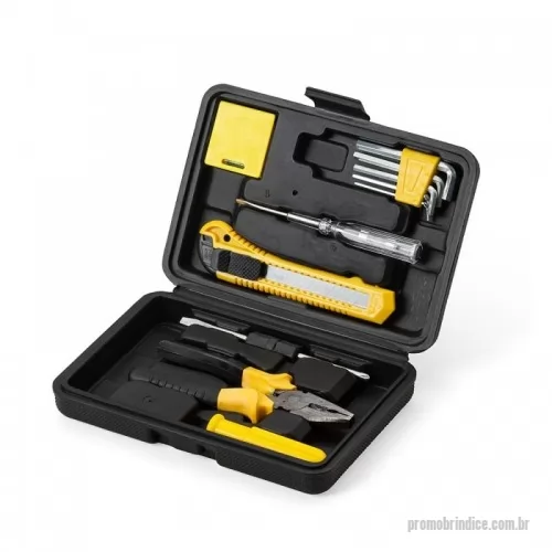 Kit ferramenta personalizado - Kit ferramenta 11 peças em estojo plástico. Maleta plástica com detalhe retangular no centro frontal e verso com o detalhe na lateral inferior, possui texturização no estojo e uma trava superior. Acompanha: conjunto de 5 chaves Allen, fita métrica de 1 metro, chave teste, estilete, chave dupla(Phillips e Fenda), alicate e cabo plástico para encaixe da chave dupla.