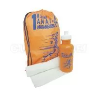 Kit composto por mochila saco em nylon, squeeze plástico 500 ml e toalha fitness. Disponível em várias cores. Gravação da logomarca em 1 cor já inclusa.  Tamanho: Mochila Saco - Aprox. 41 cm X 32 cm.