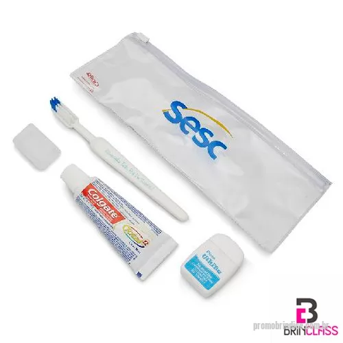 Kit higiene oral personalizado - Kit Higiene Oral com pasta/ escova de dente/ Protetor de cerda e Fio dental
