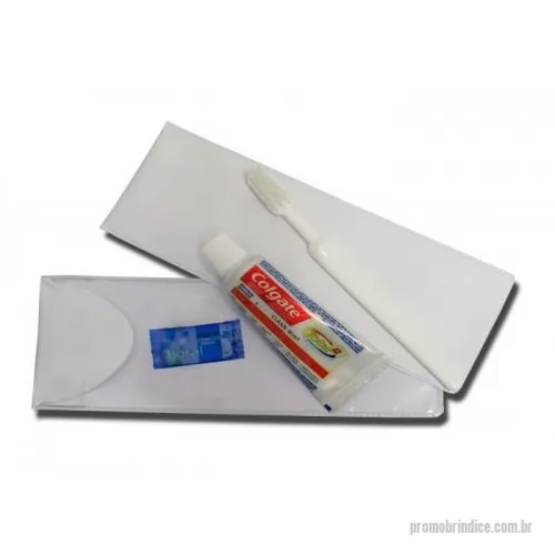 Kit higiene oral personalizado - Kit com 4 peças incluso: 01 Creme dental Colgate total 12 30g | 01 Escova dental 30 tufos | 01 Mini Sabonete uso Individual 20 gr (Floral) | 01 Estojo Parma (18cm comp x 7cm alt)