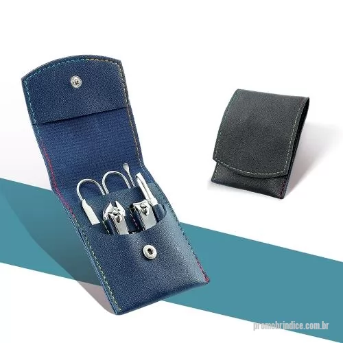 Kit manicure personalizado - Kit manicure 7 peças em estojo de couro sintético. Contém: tesoura, 2 cortadores de unha, pinça, lixa, empurrador de cutícula e espátula para ouvido. 8,9 cm x 7,3 cm