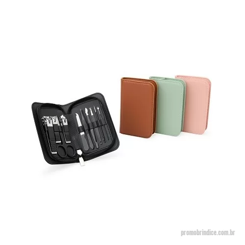 Kit manicure personalizado - Kit Manicure 10 peças em estojo de couro sintético, perfeito para embelezar e cuidar das unhas, podendo ser usado em casa ou em salões de beleza. Com três cortadores de unha, tesoura, lixa, pinça, empurrador de cutícula, removedor de cutícula, palito de unha e espátula para ouvido, este kit oferece tudo o que precisa para manter as unhas e cuidados sempre em dia.