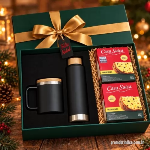 Kit Natal personalizado - O kit contém:  1 copo de viagem em aço inox 90% reciclado,térmico com parede dupla isolada a vácuo e tampa em bambu 420 ml  1 garrafa em aço inox de parede dupla térmica,isolada a vácuo 640 ml  2 mini panetone. casa suíça frutas 80g  1 caixa cartonada 34x25x8cm com tampa  Esteira de papelão