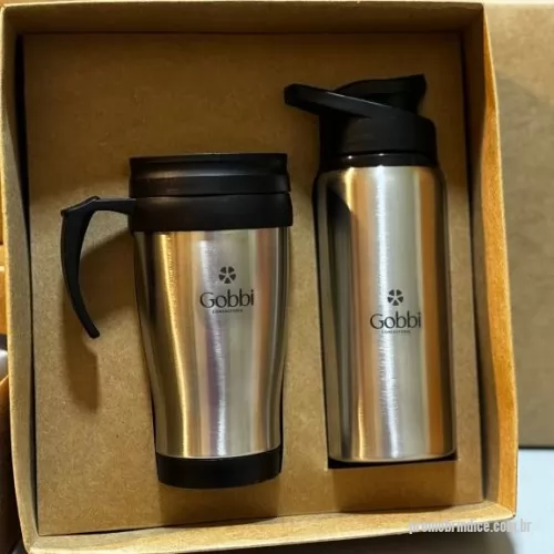 Kit personalizado - kit especial para presente numa linda caixa contendo : Squeeze alumínio de 600ml. Squeeze com tampa plástica rosqueável, alça e tampa protetora para o bocal. Caneca de inox com detalhes plásticos, capacidade de 400ml. Tampa com vedação e bocal com trava de segurança. Caneca 400ml em inox com base e alça preta personalizada. Produto campeão de vendas.