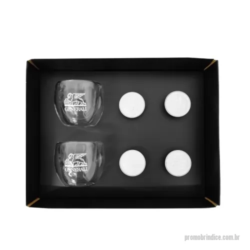 Kit personalizado - kit Macchiato com 2 Copos de Vidro parede dupla. Personalizados com a sua marca. Inclui 4 cápsulas de café expresso tipo Nespresso, 2 copos de vidro duplo, em caixa de presente com berço moldado.