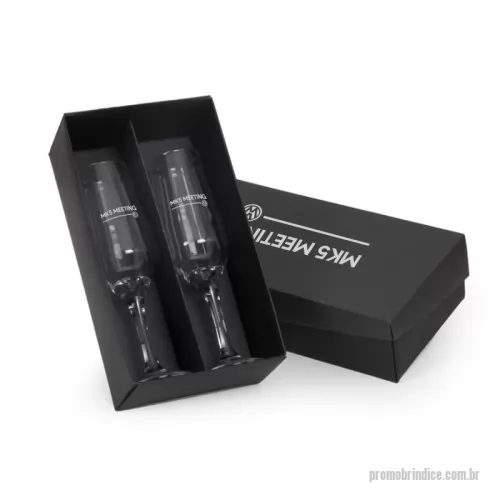 Kit taça personalizado - Kit 2 Taças de vidro para champagne 186ml 1 Caixa e berço corte e vinco em papel cartão 23.5x13x7cm