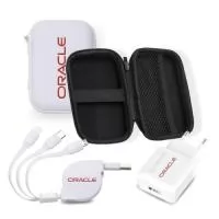 Kit tecnológico 3 peças com carregador de parede 1 usb-a, cabo de dados retrátil 3 em 1 e estojo em couro sintético